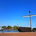 Fischerhus Luetthauke By Interhome Altwarp
